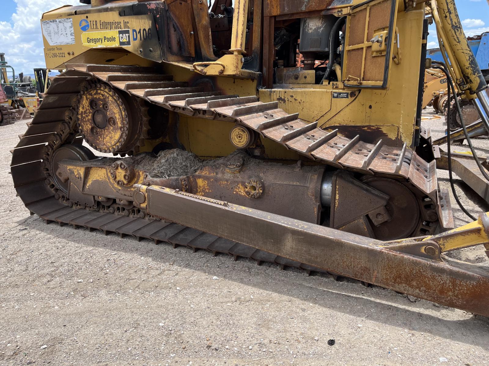 ./imagenes/INVOICE/2019/17765/TOPADOR FRONTAL CATERPILLAR D6T PARA PARTES (14).JPG